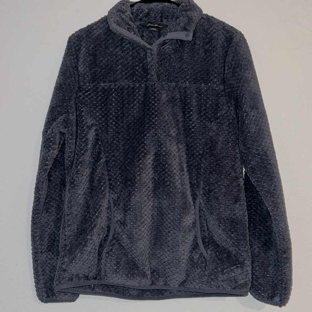 **DONATING** Eddie Bauer Half Snap Fleece Pullover